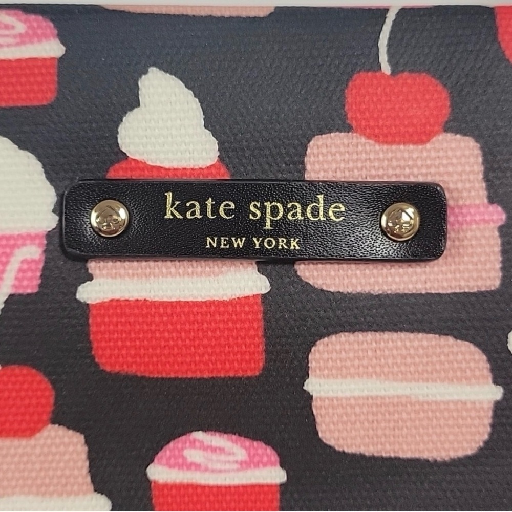 Kate Spade TAKE THE CAKE BON SHOPPER Large Tote Cupcake Bag  EUC/Like New - Picture 3 of 7